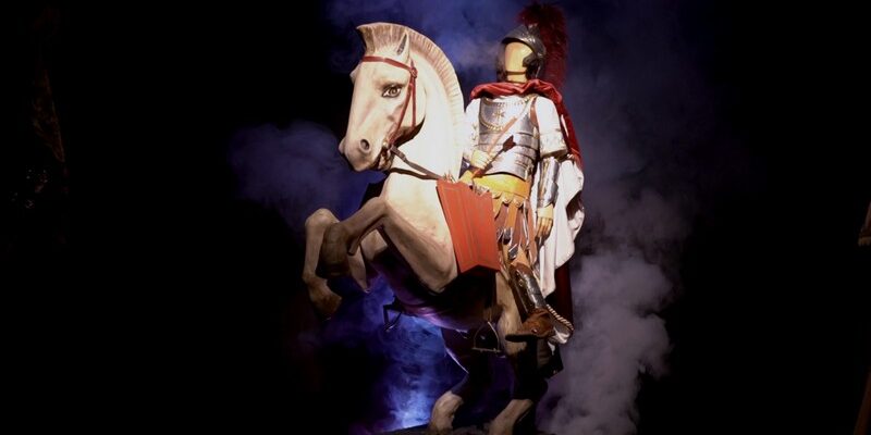 Imagen del vestuario de San Jorge en lal fiestas de moros y cristianos