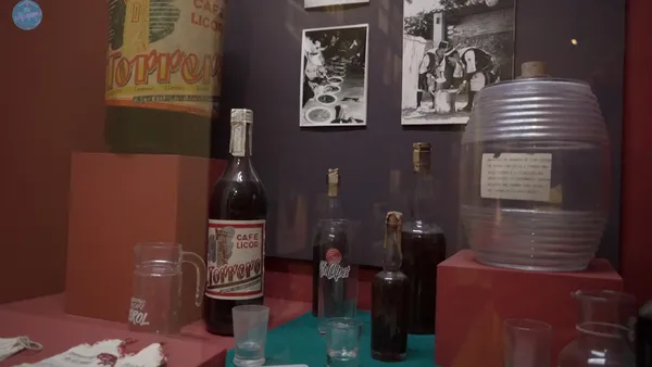 Botellas de café licor