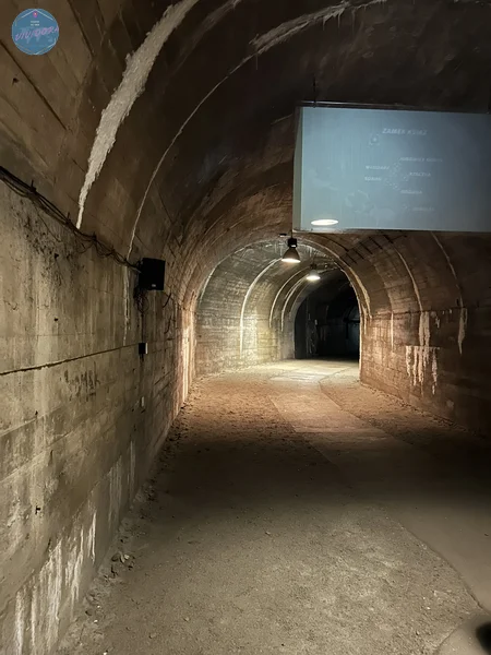 Interior de los túneles y galerías del inacabado proyecto nazi "Riese".