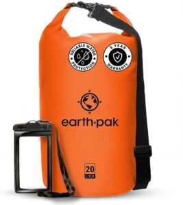 Pack Mochila seca y protector de teléfono de la marca Earth Pak (Diisponible en Amazon*)