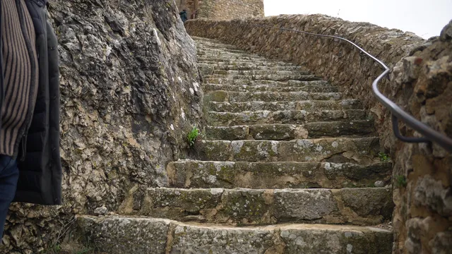 Escalinata final de ascenso a la última sección del Castillo de Morella
