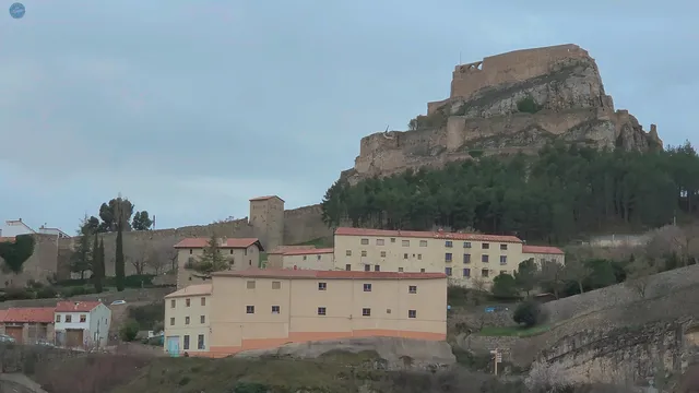  Vista del Castillo de Morella en un día gris